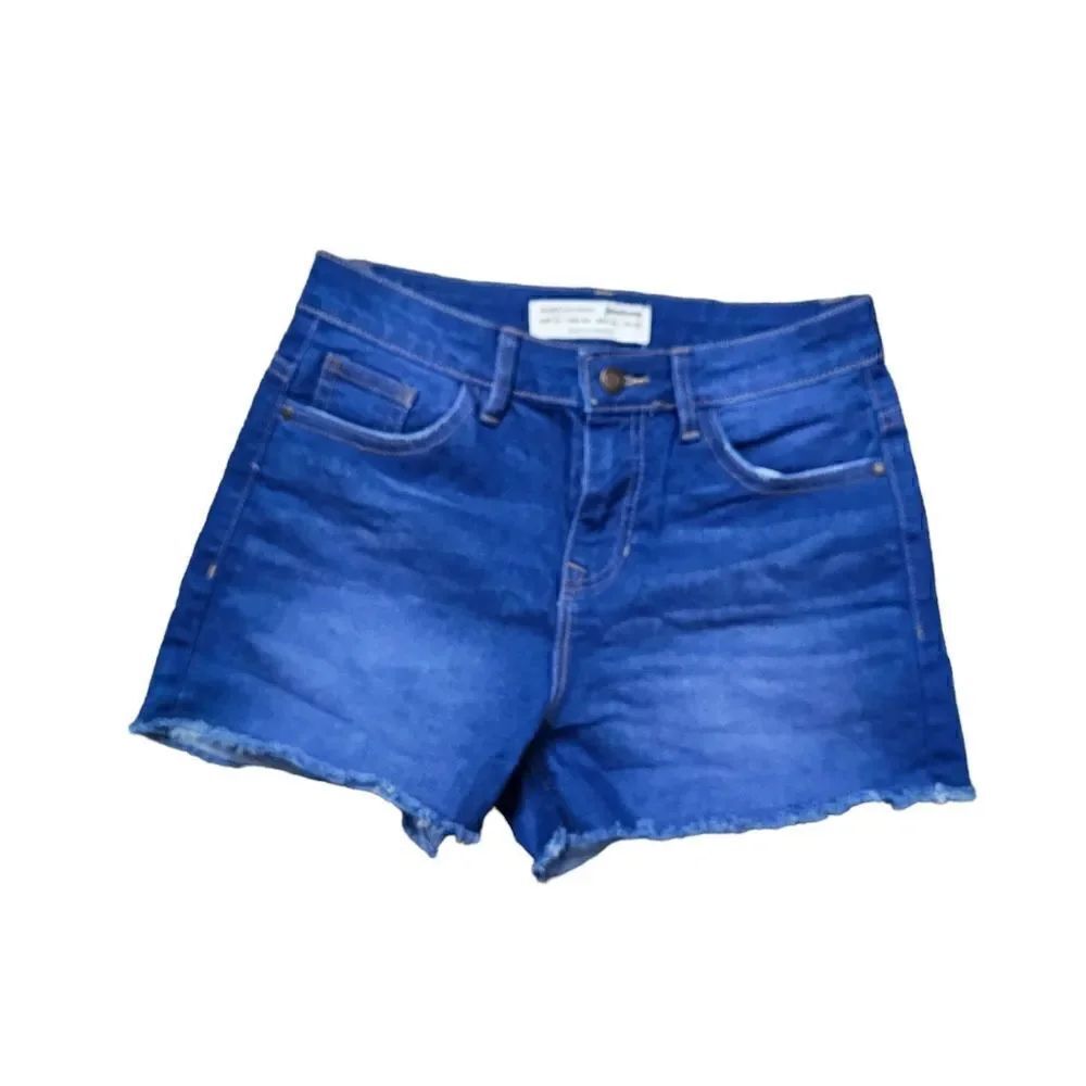 Women's STRADIVARIUS Jean Shorts Size 2